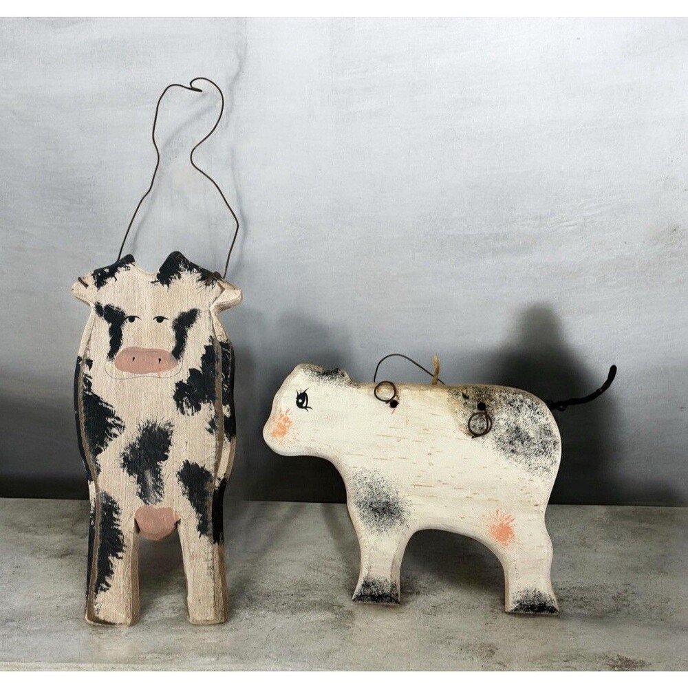 VTG Country Bumpkin Hand Painted Wood Cow Wall Hanging Figurine Decor Set Pair 2